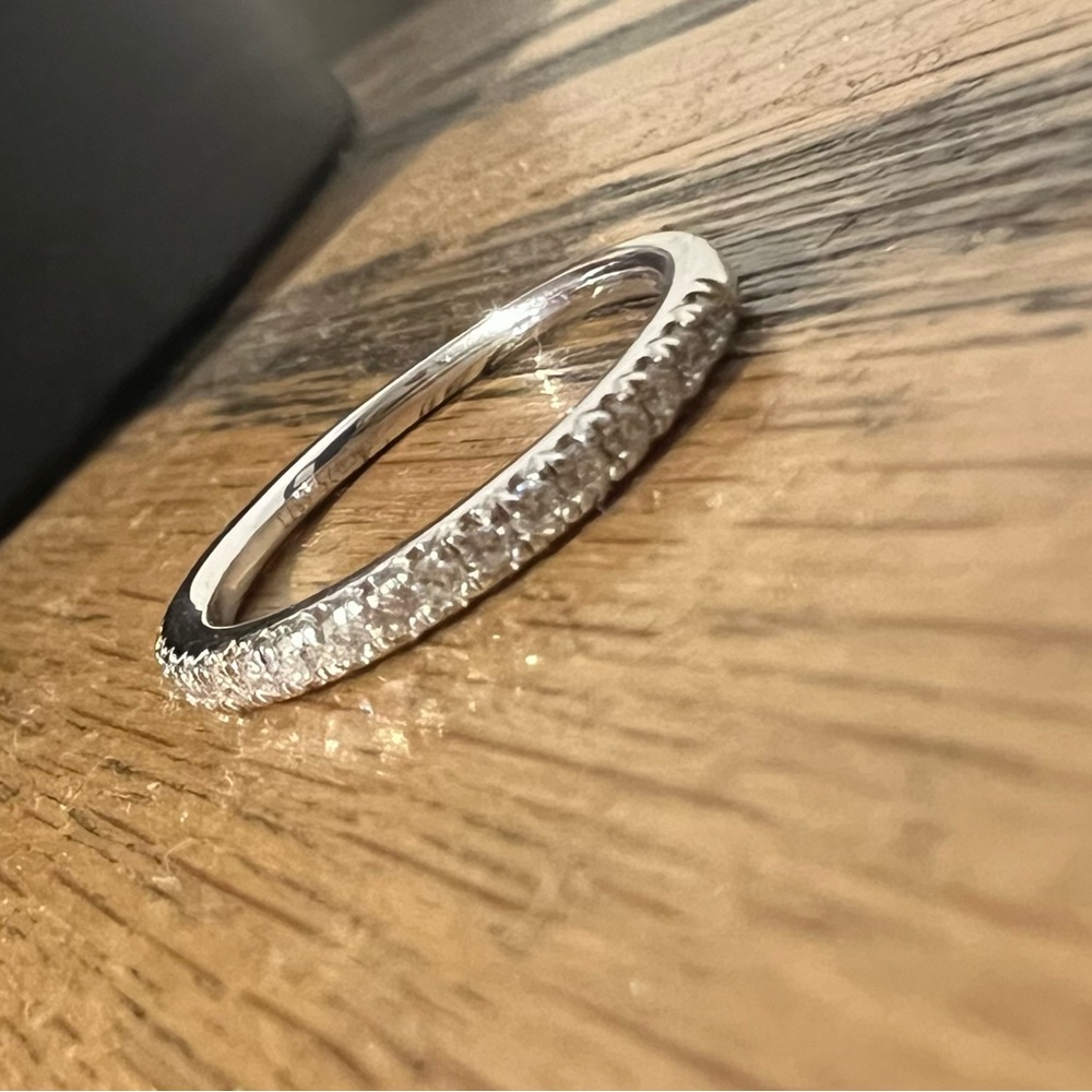 People’s jewellers 14k white gold wedding band